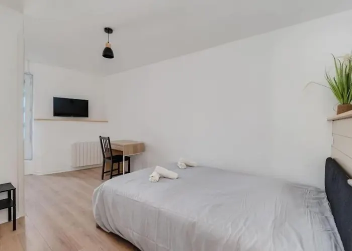 Апартаменты Cocon De La Place Вильфранш-де-Лораге