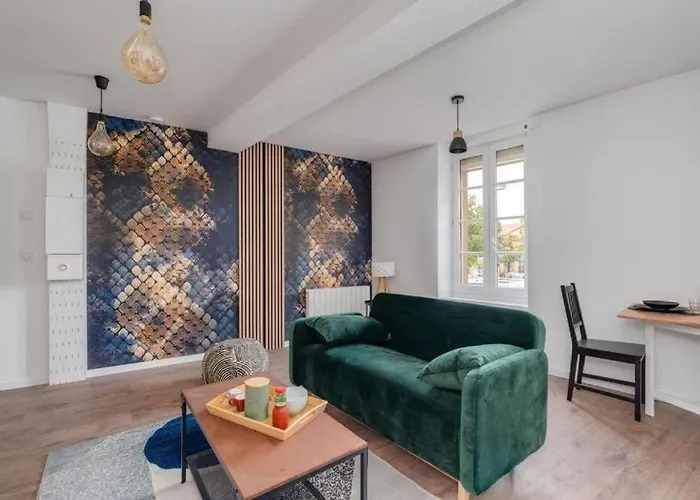 Cocon De La Place Апартаменты *